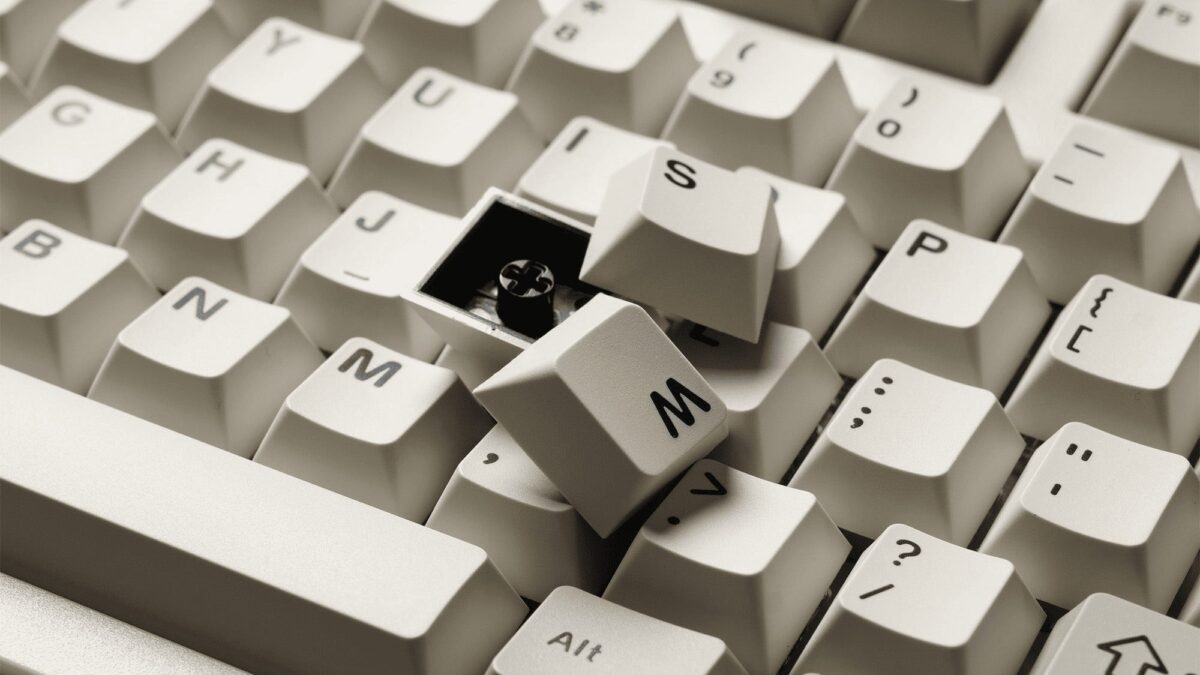 Keychron-R6-M1